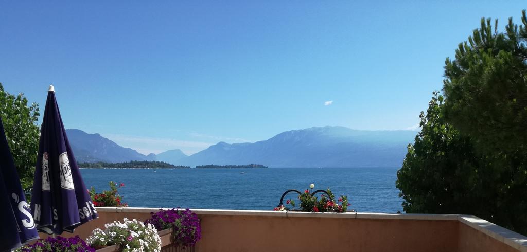 Bellerive Ristorante Albergo Manerba del Garda Exterior photo